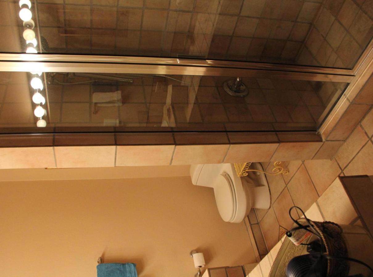 Mon Ami Bed And Breakfast Тусон Экстерьер фото