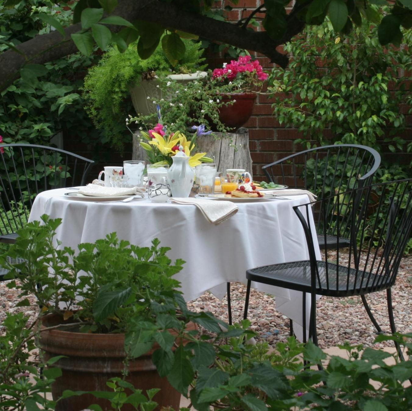 Mon Ami Bed And Breakfast Тусон Экстерьер фото